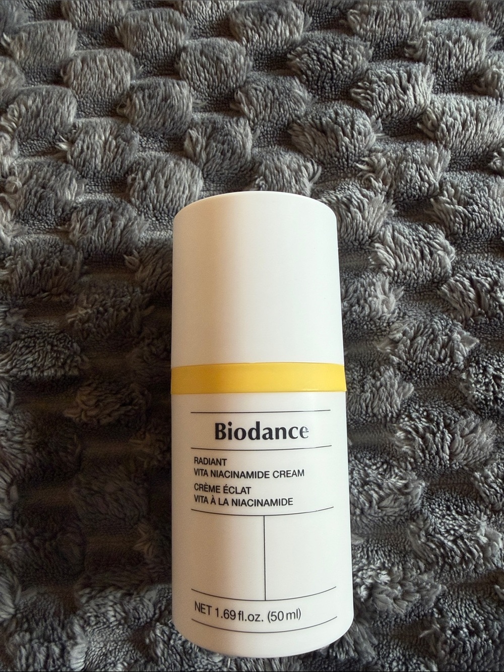 Biodance Radiant Vita Niacinamide Cream — White & Yellow